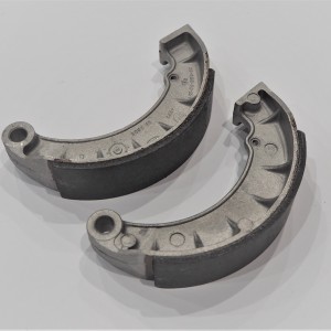 Brakes lining, pivot 10 mm, 2 pieces, original, Jawa, CZ