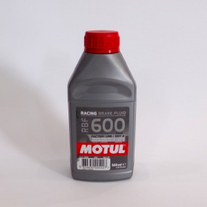 Závodní brzdová kapalina MOTUL RBF 600 FACTORY LINE, 500 ml